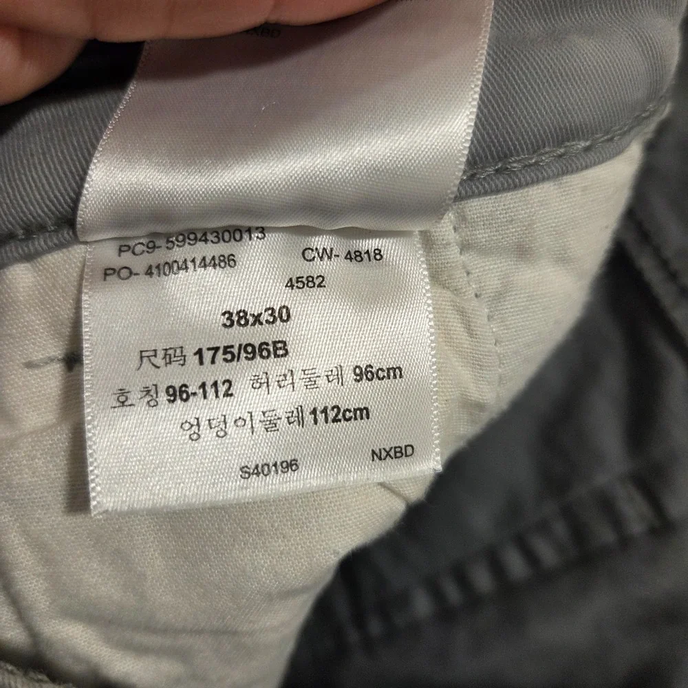 Levi's Signature Jeans Men's 38x 30 Grey S67 Athletic Levi Strauss Co Zip Pocket